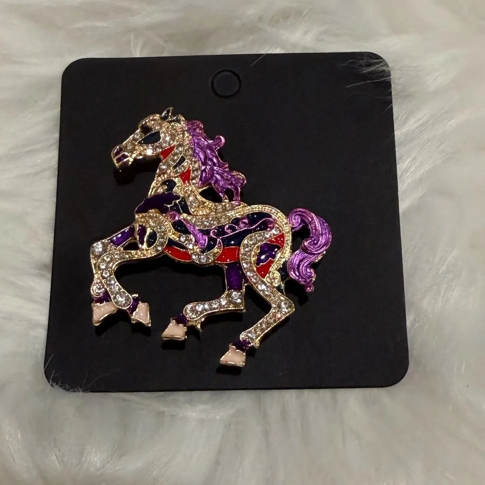 Sparkling Horse Brooch with Purple Accents - Picture 2 of 6
